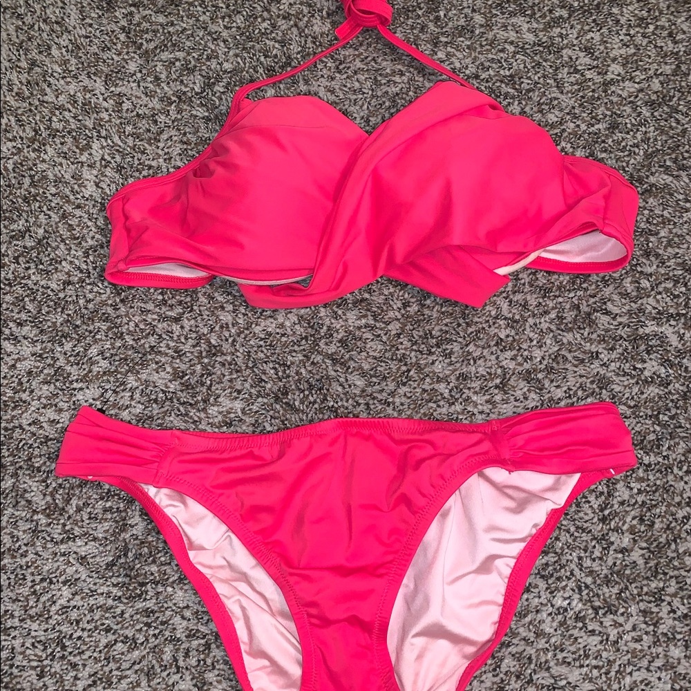👙 2/$50 Victoria’s Secret Swim Suit
